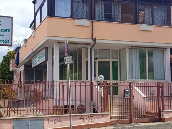 negozio in affitto a Ladispoli