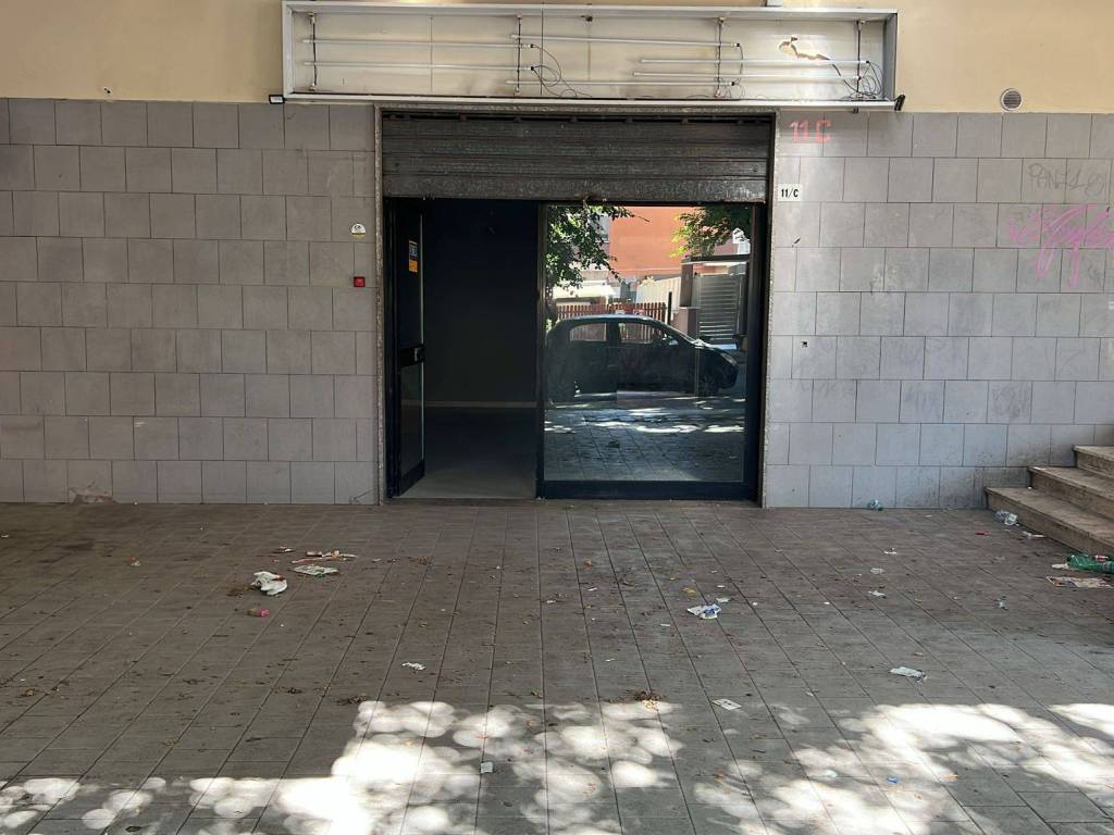 negozio in affitto a Ladispoli