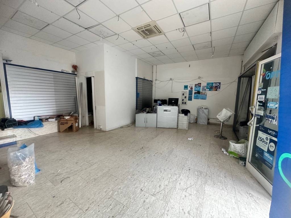 negozio in affitto a Ladispoli
