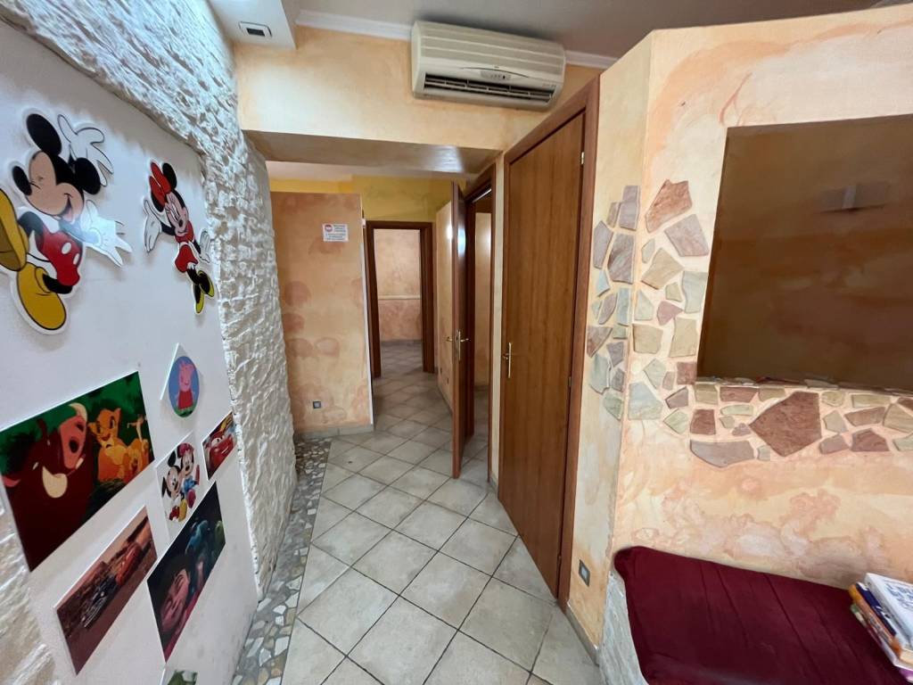 negozio in affitto a Ladispoli