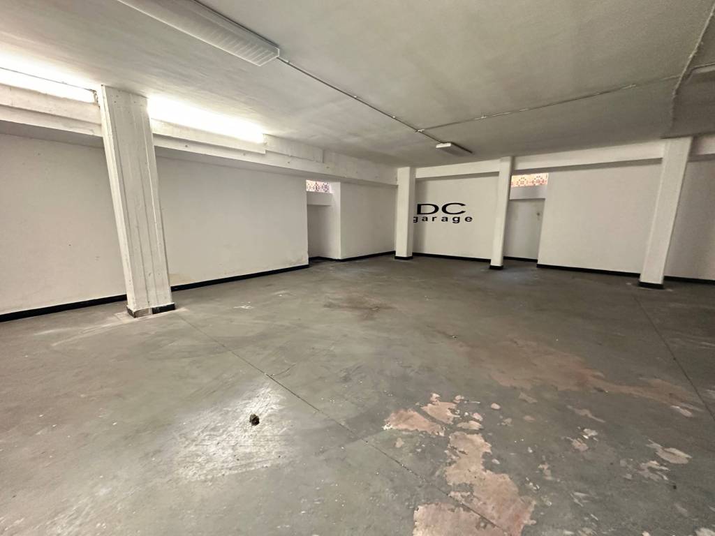 locale commerciale in affitto a Ladispoli