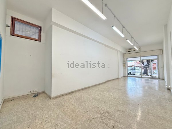locale commerciale in affitto a Ladispoli