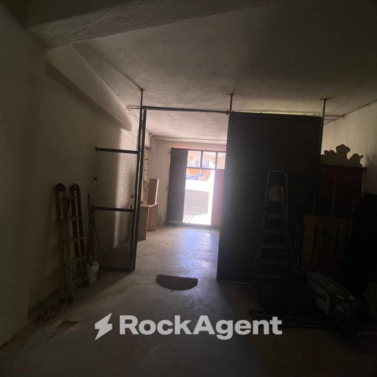 locale commerciale in affitto a Ladispoli