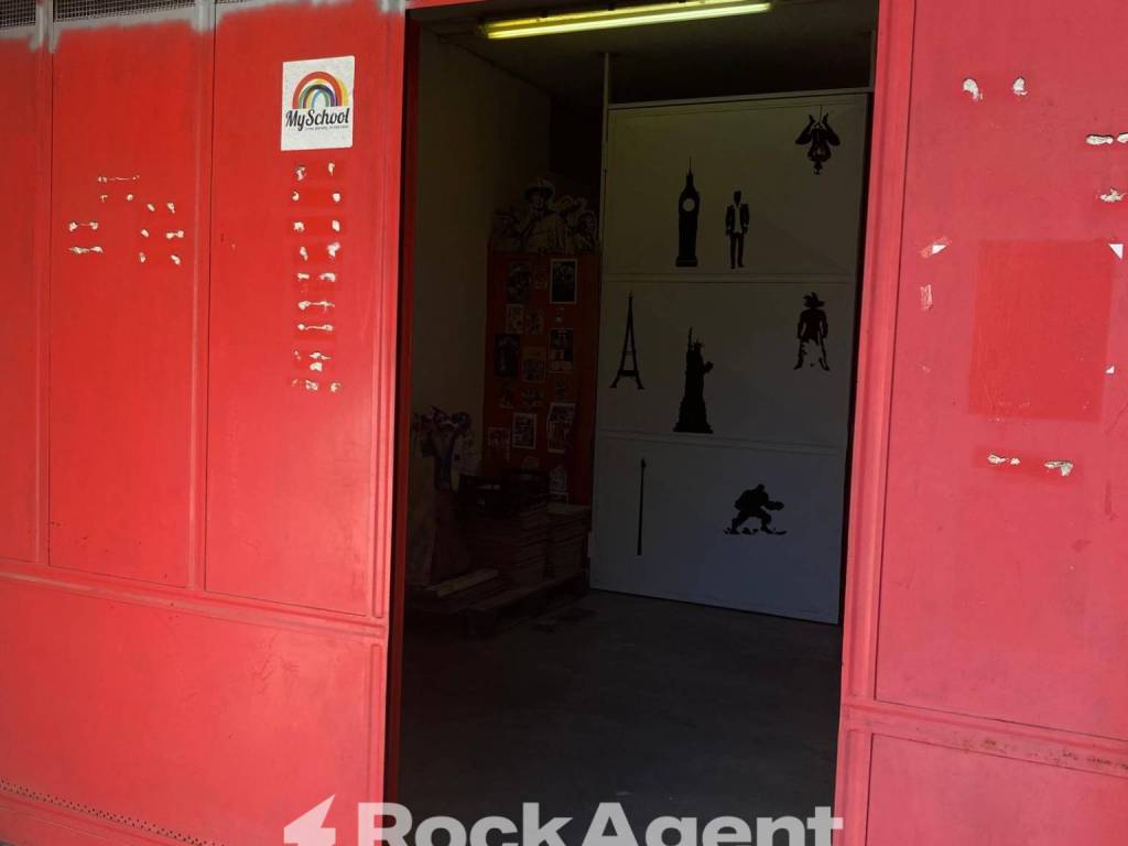 locale commerciale in affitto a Ladispoli