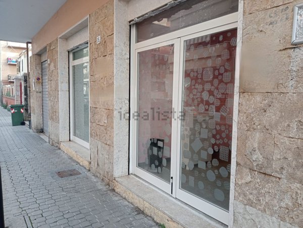 locale commerciale in affitto a Ladispoli