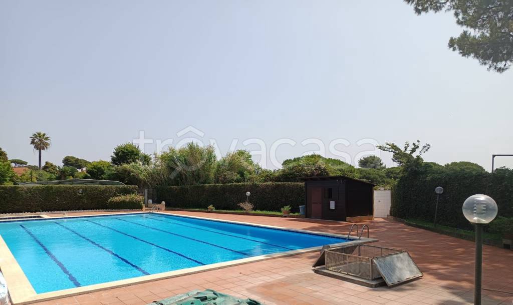 casa indipendente in affitto a Ladispoli in zona Marina di San Nicola