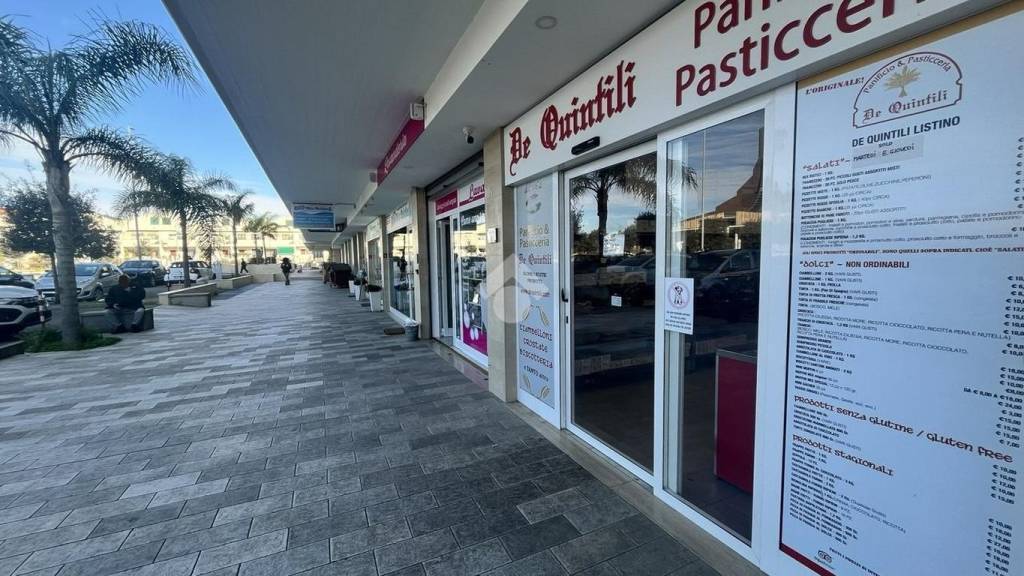 negozio in affitto a Ladispoli