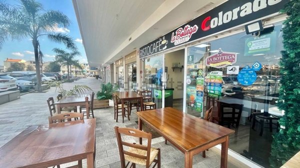 negozio in affitto a Ladispoli