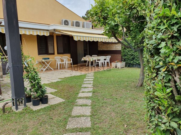 appartamento in affitto a Ladispoli in zona Marina di San Nicola