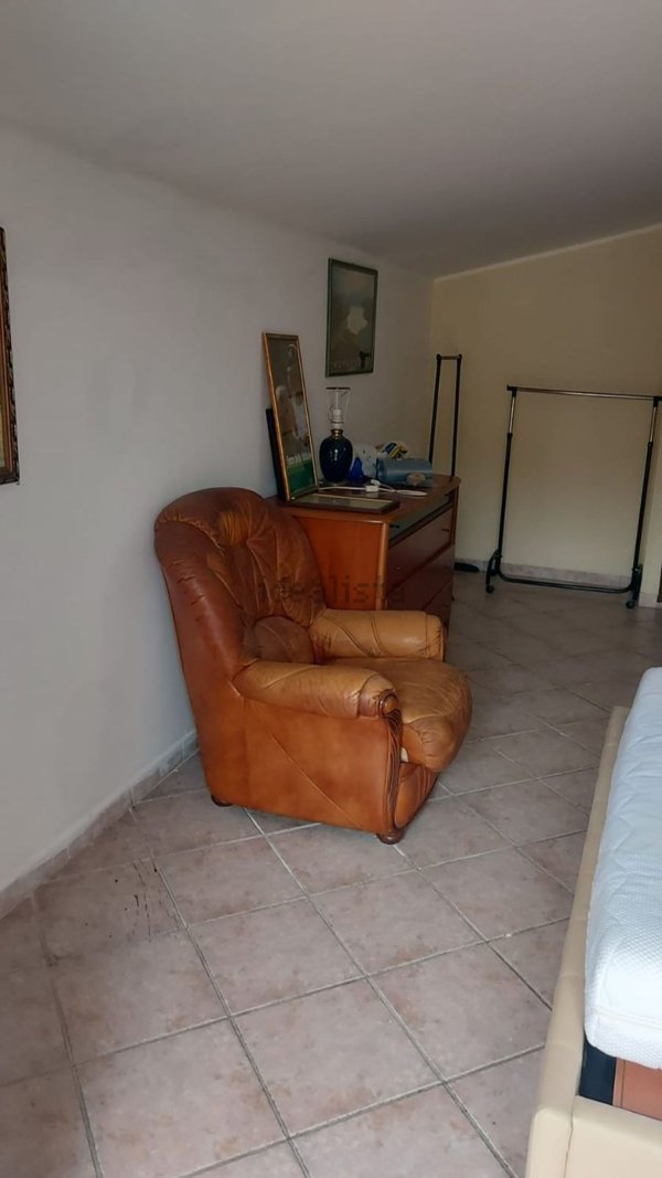 esavano in affitto a Ladispoli