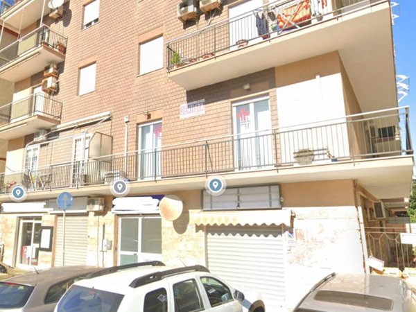 negozio in affitto a Ladispoli