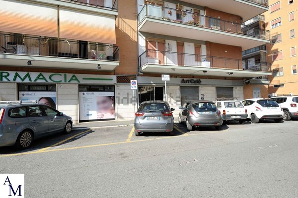 locale commerciale in affitto a Ladispoli