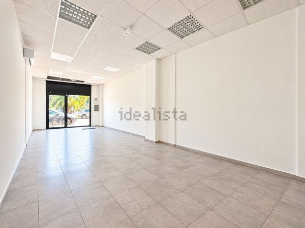 locale commerciale in affitto a Ladispoli