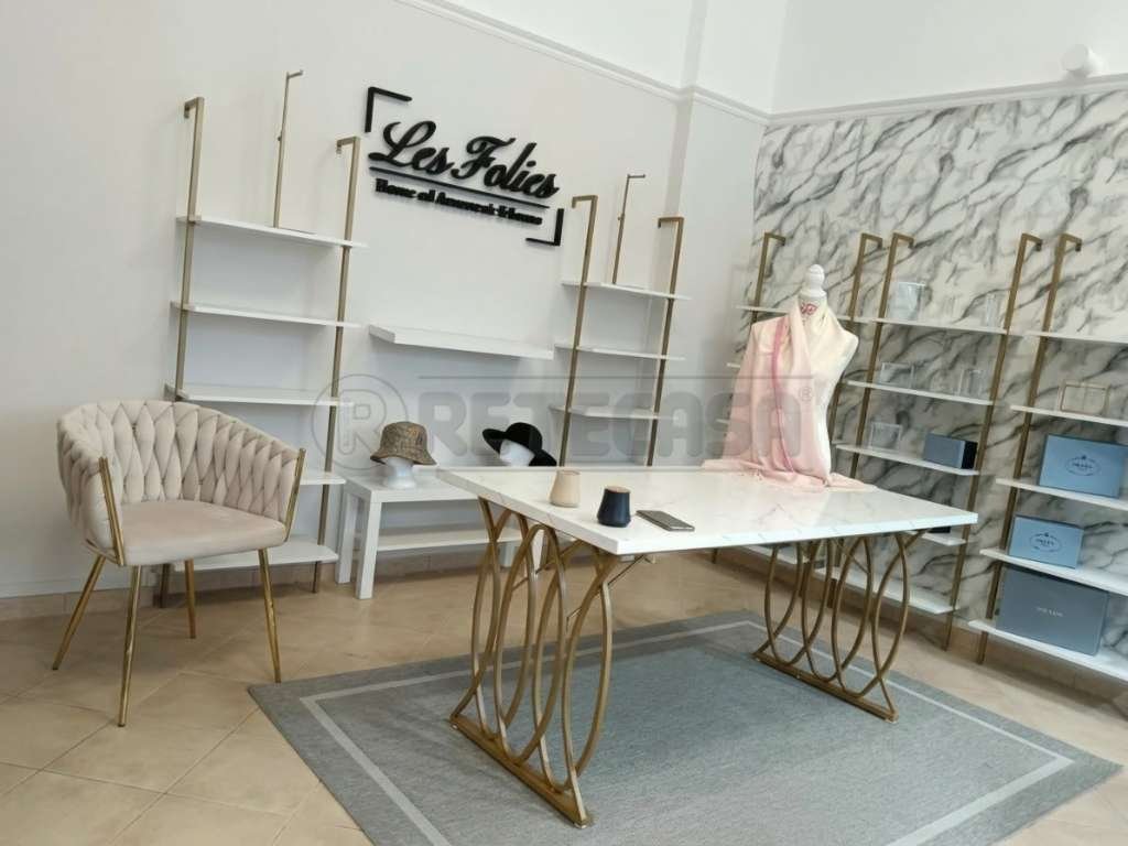 locale commerciale in affitto a Ladispoli