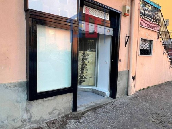 negozio in affitto ad Ardea in zona Nuova Florida