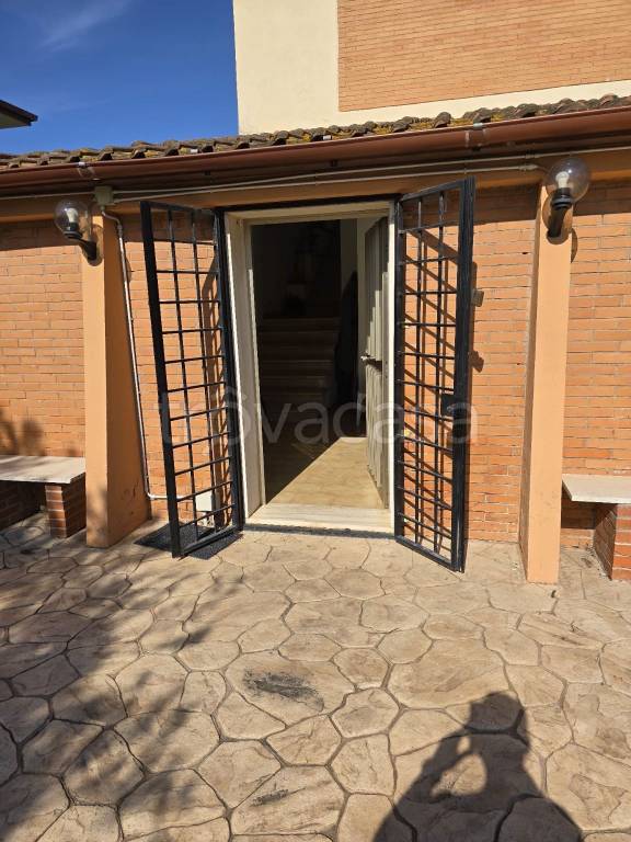 casa indipendente in affitto ad Ardea