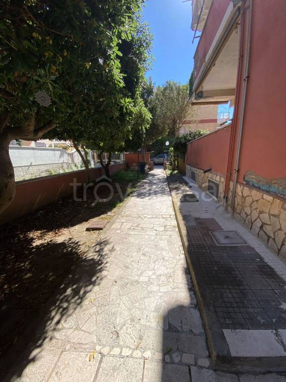 appartamento in affitto ad Ardea in zona Marina di Ardea