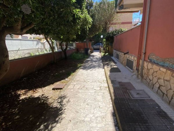 appartamento in affitto ad Ardea in zona Marina di Ardea