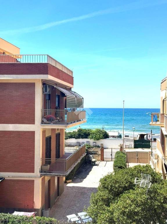 appartamento in affitto ad Ardea in zona Marina di Ardea