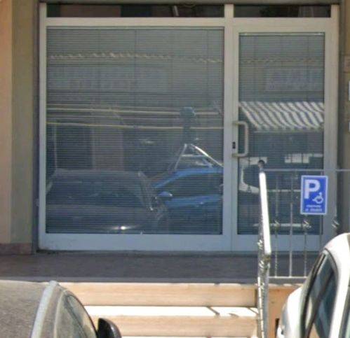 negozio in affitto ad Ardea in zona Nuova California