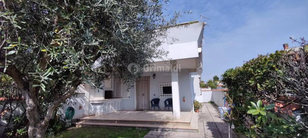 casa indipendente in affitto ad Ardea in zona Colle Romito