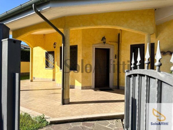 casa indipendente in affitto ad Ardea in zona Nuova Florida