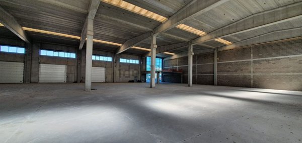 capannone in affitto ad Ardea