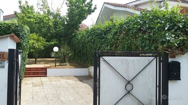 appartamento in affitto ad Ardea in zona Colle Romito