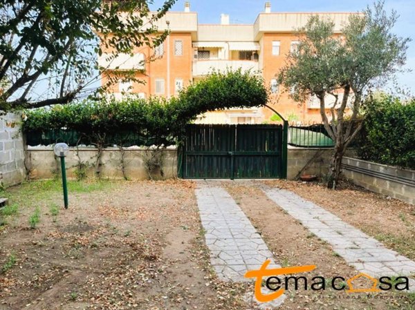 appartamento in affitto ad Ardea in zona Marina di Ardea