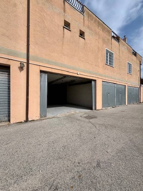 locale commerciale in affitto ad Ardea in zona Nuova Florida