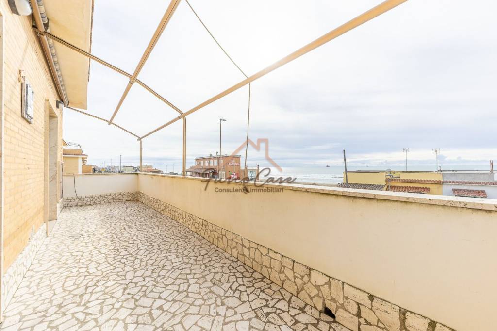 appartamento in affitto ad Ardea in zona Marina di Ardea