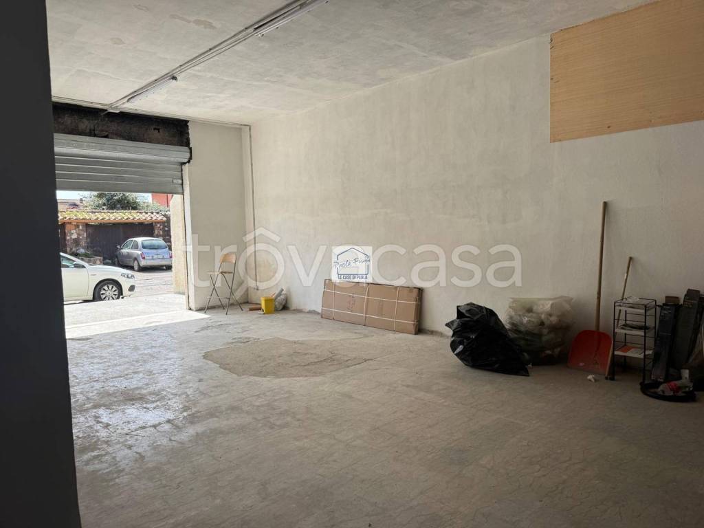 negozio in affitto ad Ardea in zona Banditella