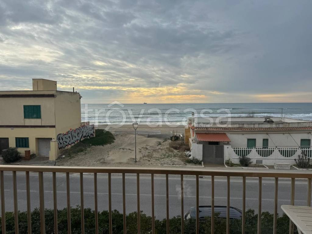 appartamento in affitto ad Ardea in zona Marina di Ardea