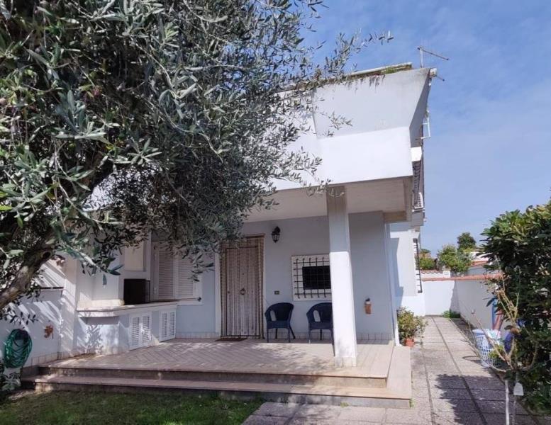 casa indipendente in affitto ad Ardea in zona Colle Romito