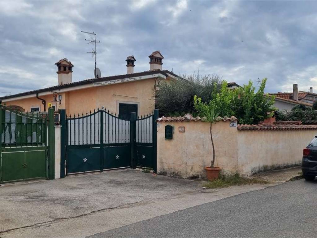 appartamento in affitto ad Ardea in zona Nuova Florida