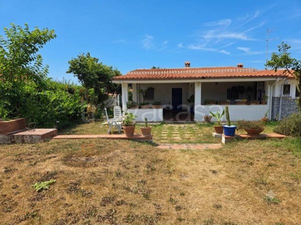 casa indipendente in affitto ad Ardea
