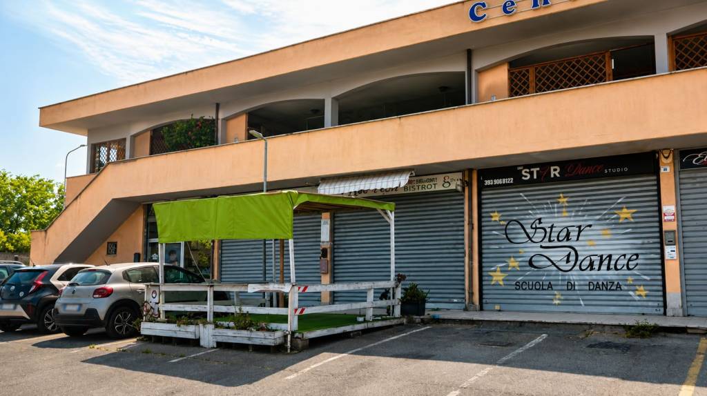 negozio in affitto ad Ardea in zona Nuova Florida