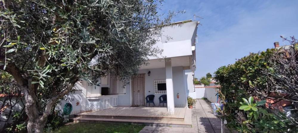 casa indipendente in affitto ad Ardea in zona Colle Romito