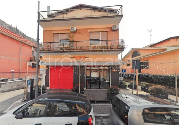negozio in affitto a Ciampino