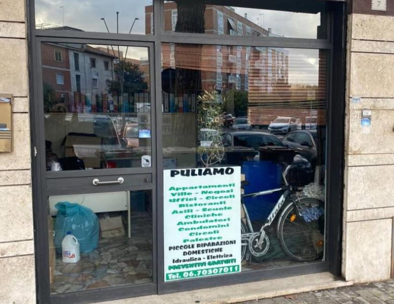 locale commerciale in affitto a Ciampino