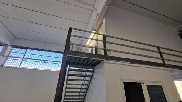 capannone in affitto a Ciampino