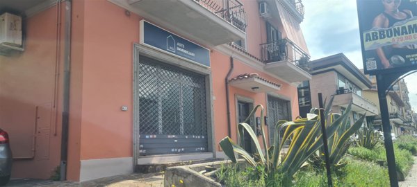 negozio in affitto a Ciampino