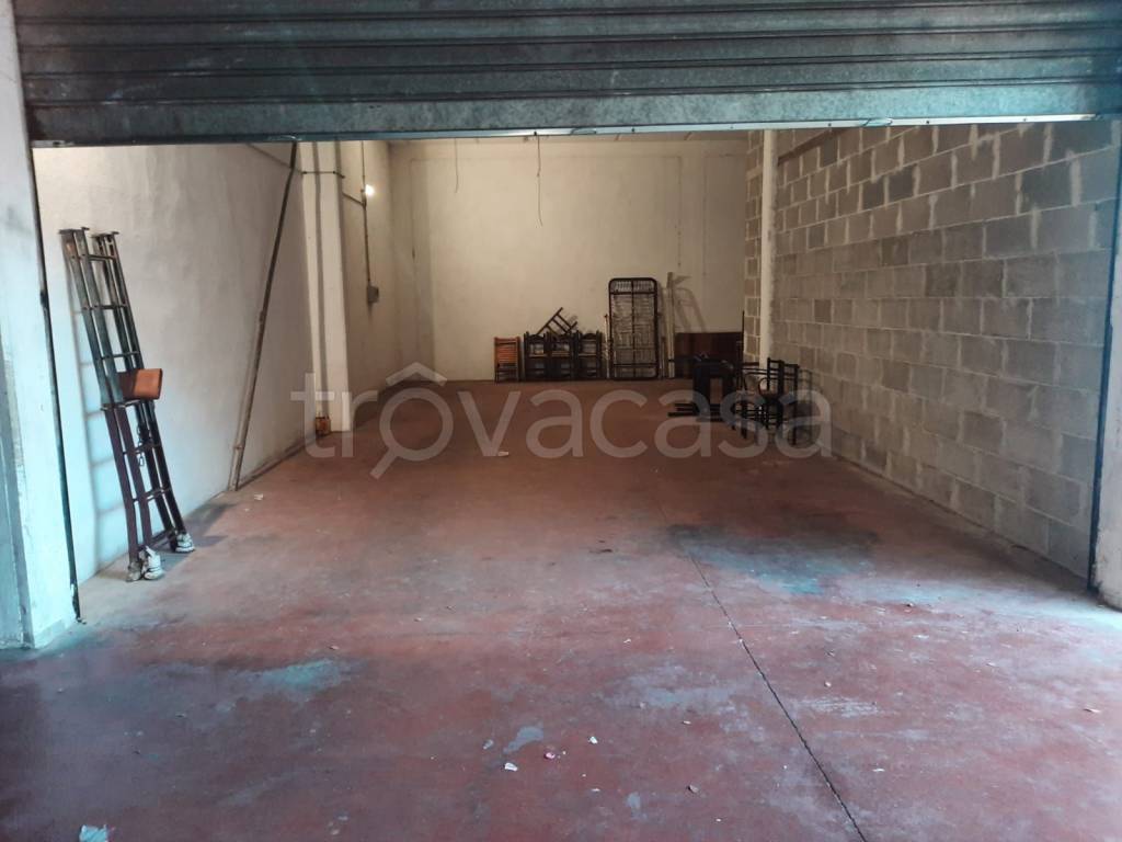 locale commerciale in affitto a Ciampino