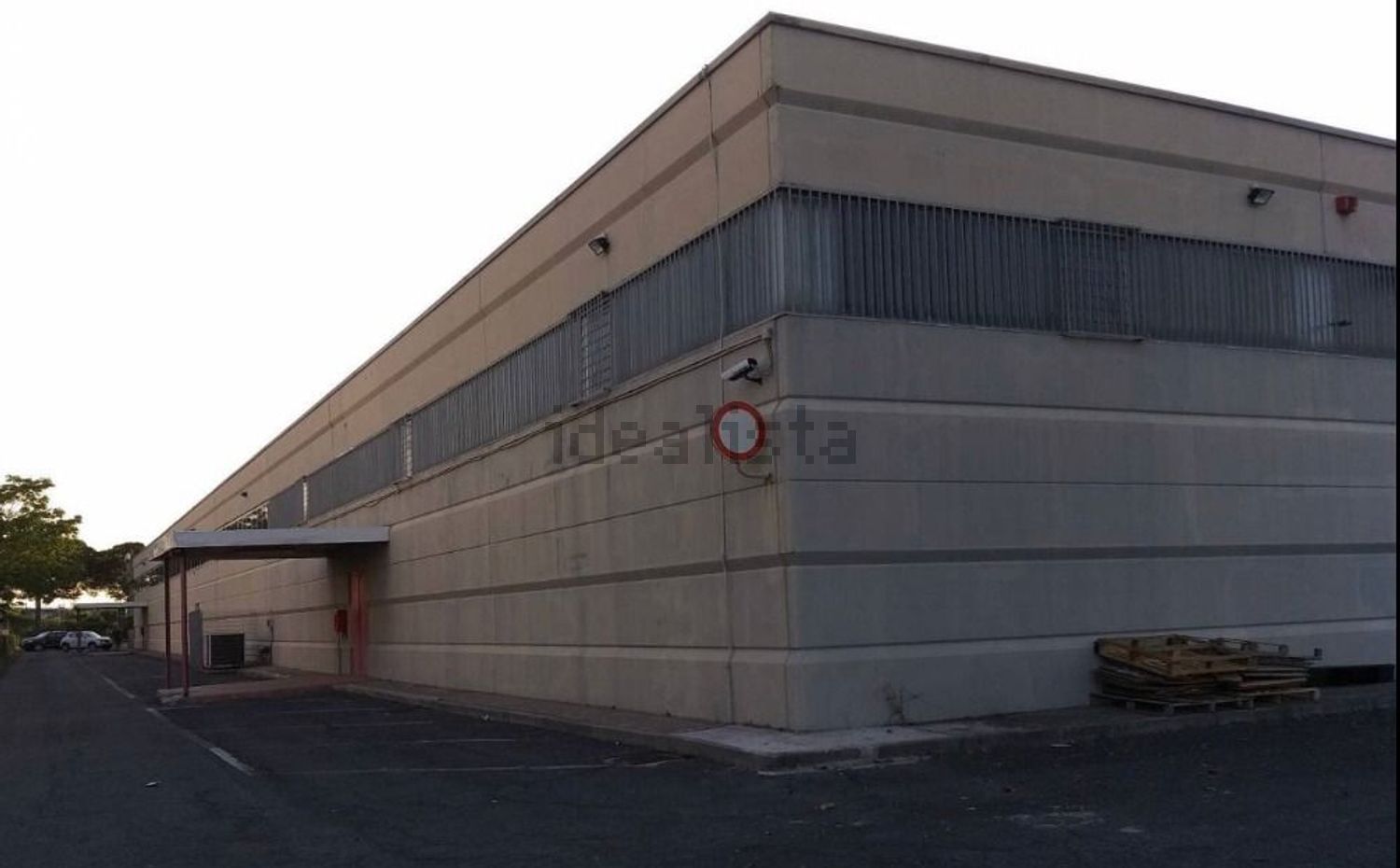 locale di sgombero in affitto a Ciampino