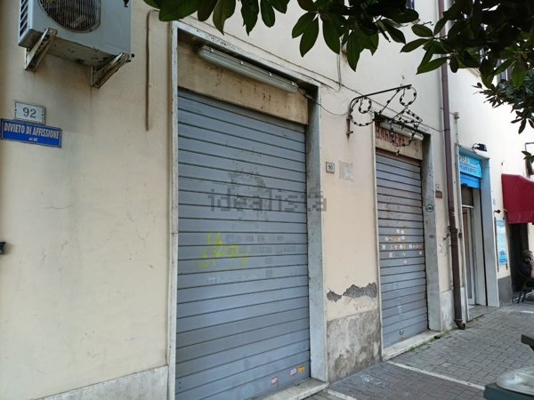locale commerciale in affitto a Ciampino