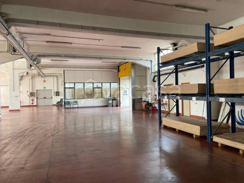 locale commerciale in affitto a Ciampino