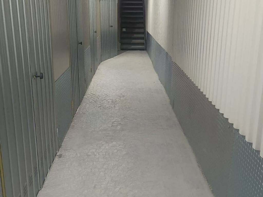 locale commerciale in affitto a Ciampino
