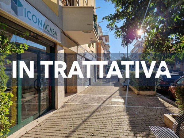 negozio in affitto a Ciampino