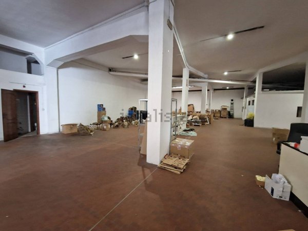 negozio in affitto a Ciampino