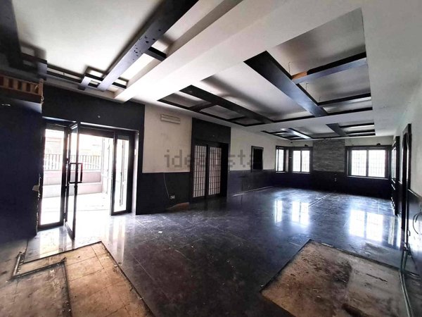 negozio in affitto a Ciampino